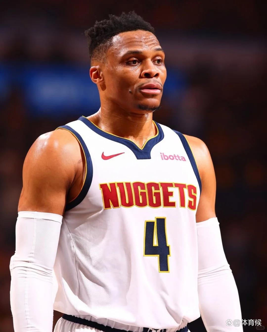 程碑前收到 程碑前收到